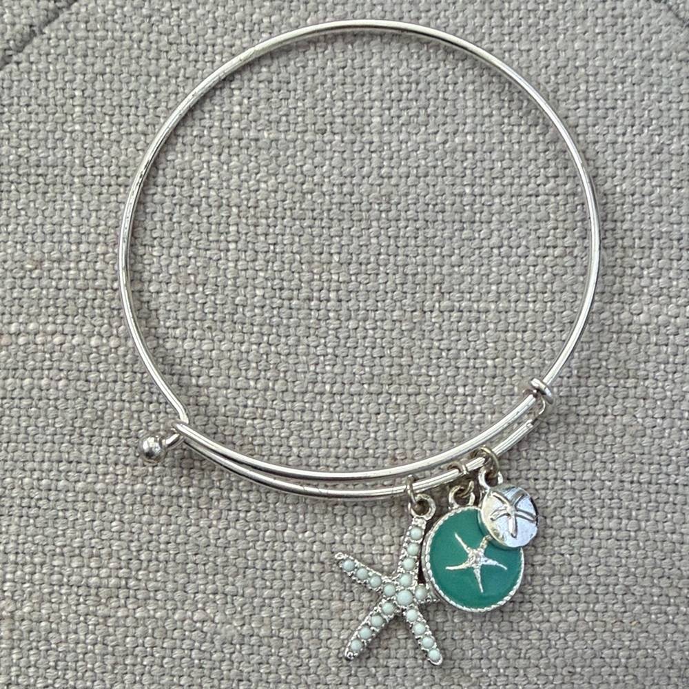 Silver Tone Starfish Charm Bangle Bracelet with Teal Disc
